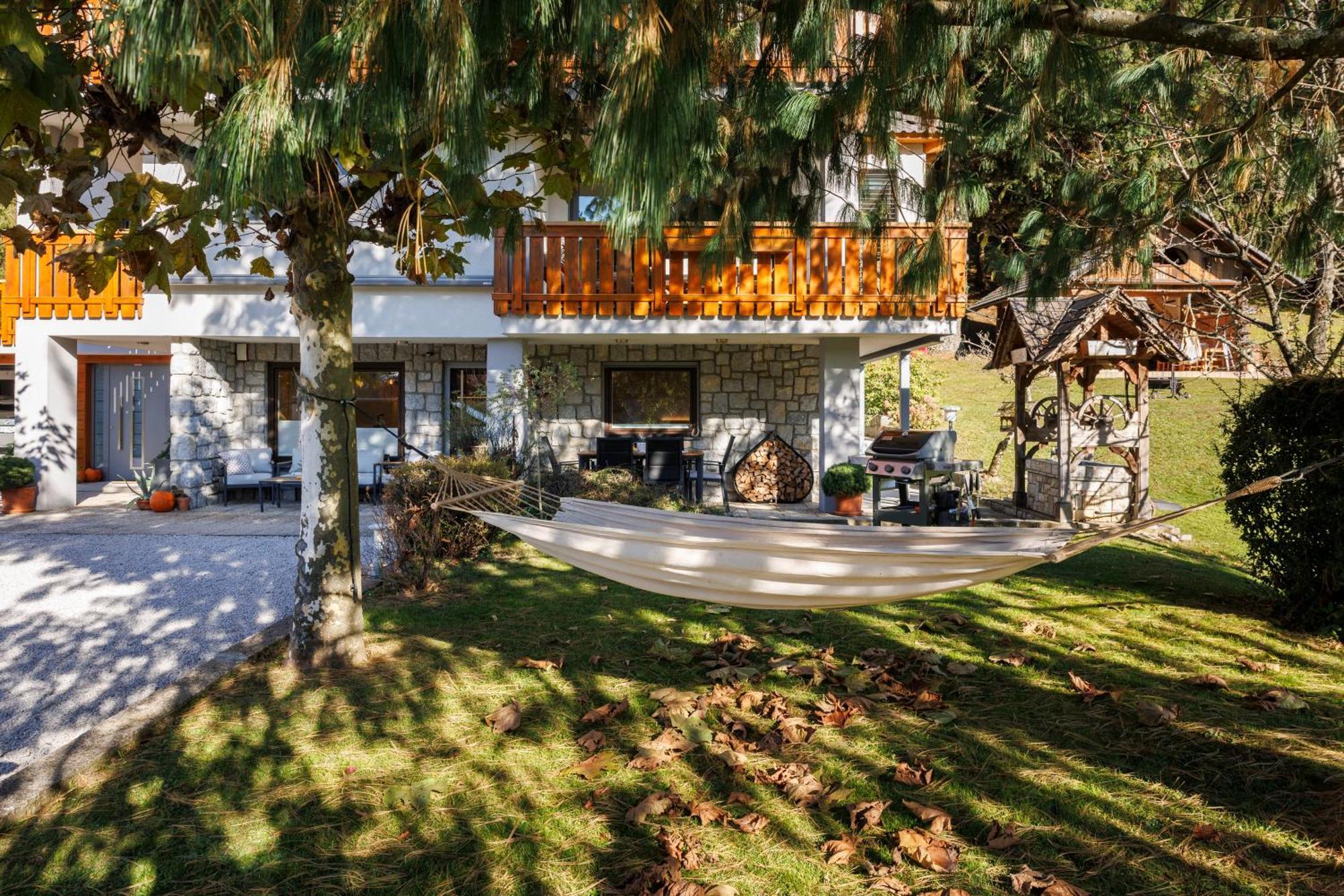 Vila Slavc, Cosy Apartment Near The Lake Bled Exterior photo